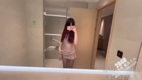 [MP4/5.9G]新春特輯：洛洛幻想屋｜Louis00135｜陪遊約炮Vlog 餐廳露出絲足口爆被金主束縛凌辱猛肏內射等 17V