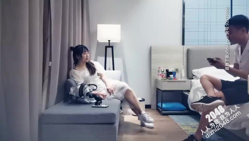 O1149 甜美白裙妹子舌吻摸逼透视装口交，上位骑乘后入猛操呻吟