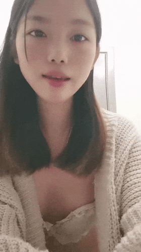 極品女同事露臉才是王道 公司性感女同事 極品大長腿開檔黑色 魔鬼身材白虎粉逼 多體位蹂躏爆草 美腿尤物極度淫騷插图5