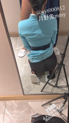 [MP4/1.8G]推特空姐尤物｜月野兔mmy｜露出野戰兔女郎裝勾引外賣小夥打炮與金主酒店廝混黑絲足交3P前後夾擊暴肏雙洞等 720p