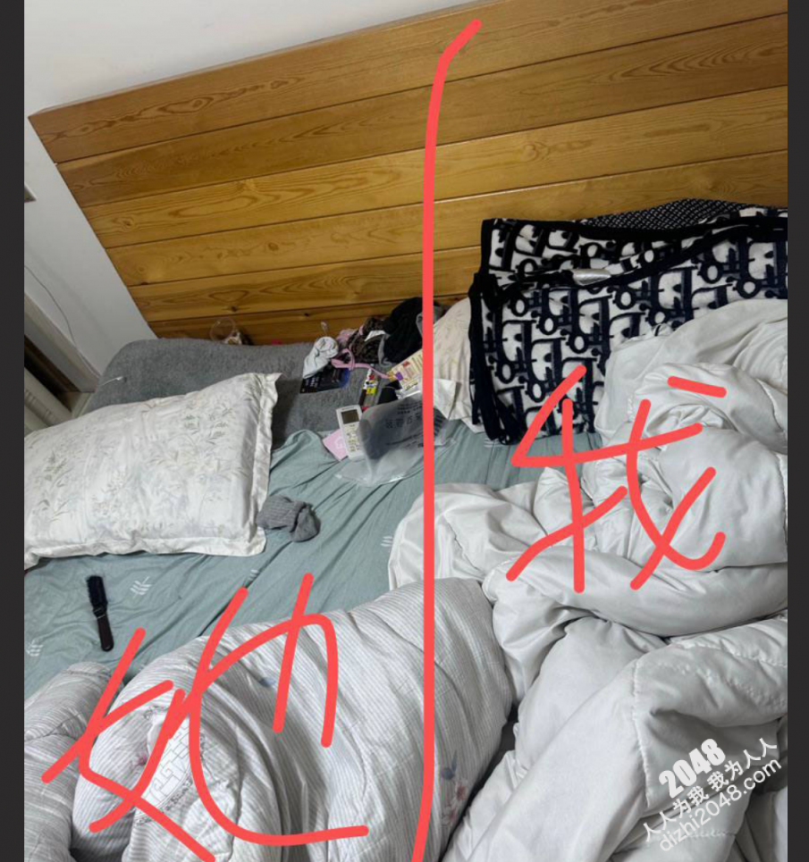 常州女孩曝光极品舍友费雨心!私生活极度混乱!推特当福利姬乱约男人