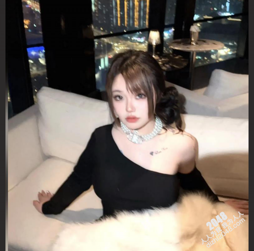 常州女孩曝光极品舍友费雨心!私生活极度混乱!推特当福利姬乱约男人