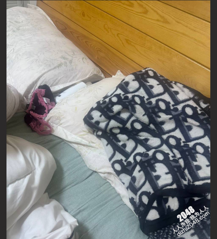 常州女孩曝光极品舍友费雨心!私生活极度混乱!推特当福利姬乱约男人