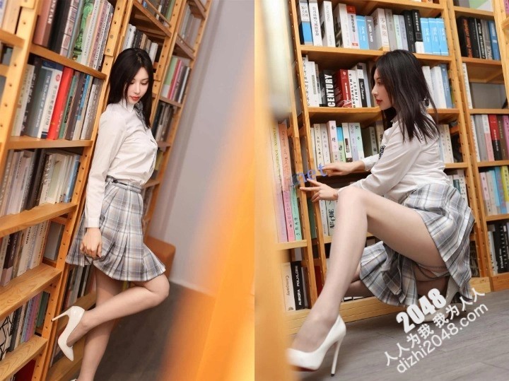 秀人網騷模【曼柔】 學生jk裝 圖書館内 脫下内褲 激情自慰