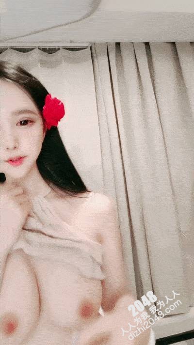 绿播转黄网红女神！白皙皮肤超高颜值！美乳粉红奶头，拨开内裤多毛骚穴