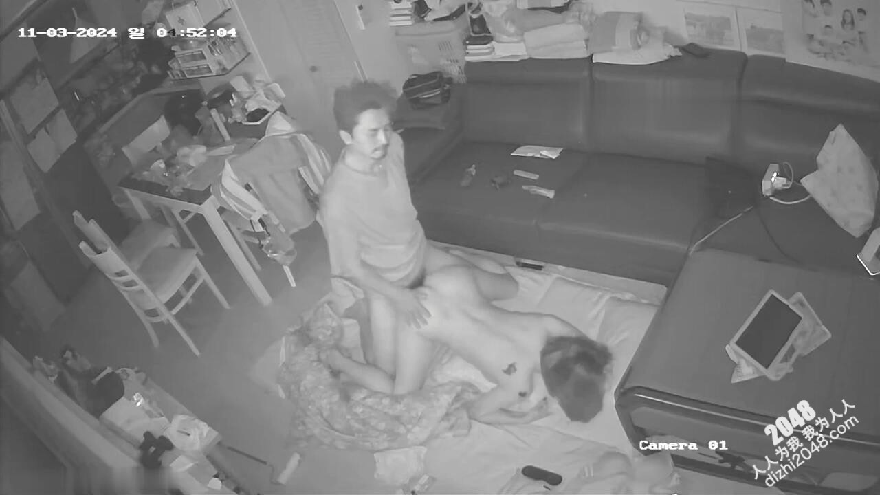 [MP4/583MB]【破解摄像头】高颜值夫妻女的很主动上位非常享受