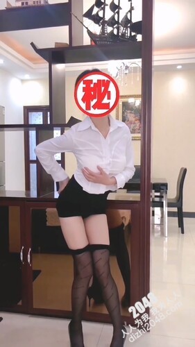 [MP4/1.6G]極品尤物秘書穿黑絲包臀裙辦公司搔首弄姿勾引雇主打炮／九頭身純慾嫩模吮吸肉棒女上位騎乘無套速插內射粉鮑等 720p
